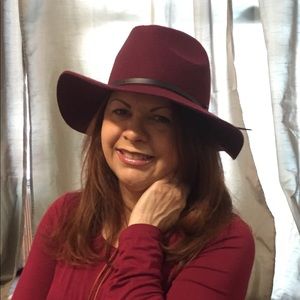 Meet your Posher, Ana